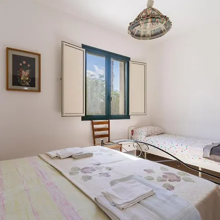 Betty House * Gallipoli