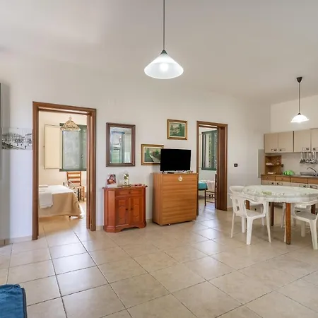 Holiday home Betty House *