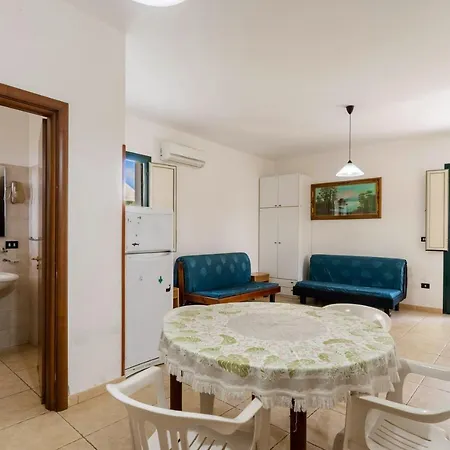 Betty House * Gallipoli