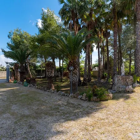 Holiday home Betty House *